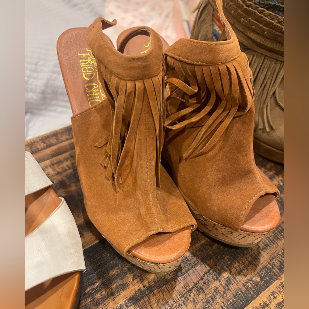Fringe Wedges